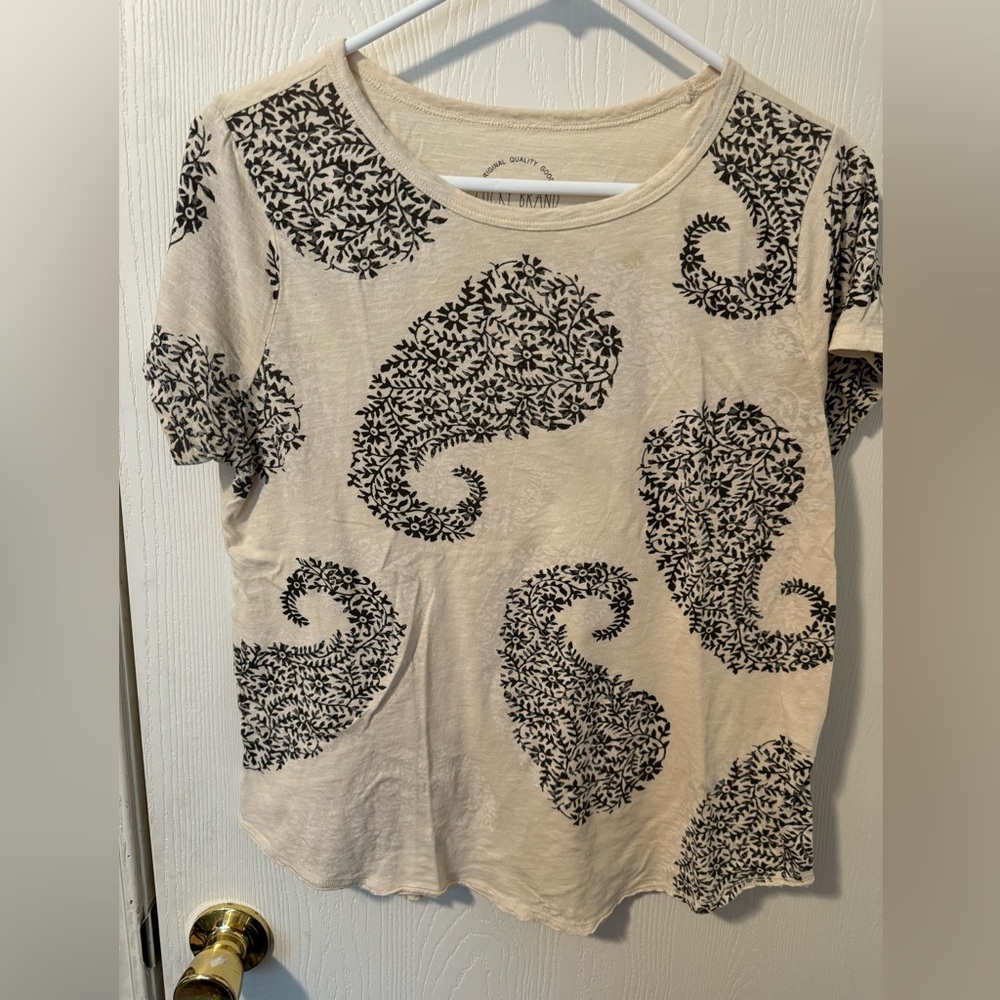 Women’s Lucky Brand T-shirt - size medium